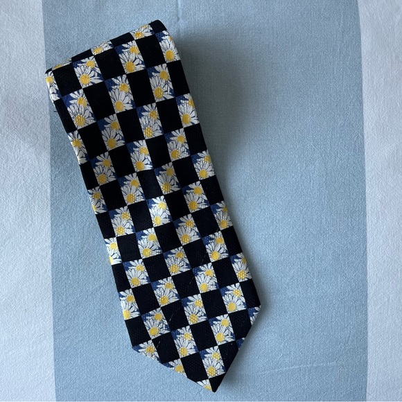 Gant Daisy Flowers 100% Silk Men’s Neck Tie Yellow Checkered Blue Made in Canada - Picture 14 of 15